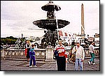 iRafael y Federico Abad en la plaza de la Concordia, Pars, 1992.jpg